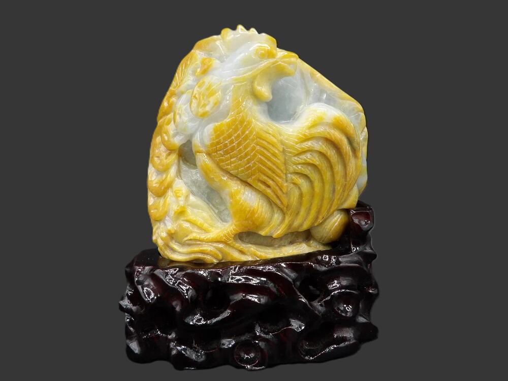Natural Chinese Lavender Jadeite Jade Boulder Skin Carving of Rooster